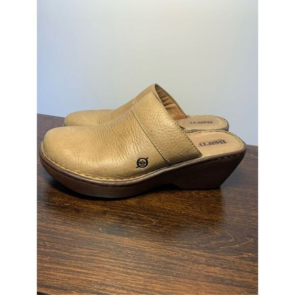 Born Shoes W2634 Genuine Leather Wedge Closed Toe Slip-On Clog Shoes Size 9 - Picture 4 of 11